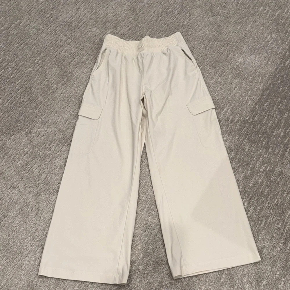 Old Navy pants - Picture 2 of 7